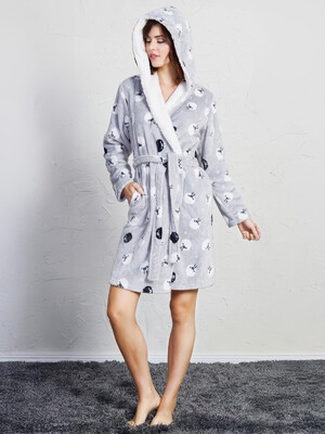 Купить Теплий домашній короткий халат з капюшоном VIENETTA 1602423389 в Украина