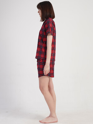 Купить Бавовняна класична піжама з шортами VIENETTA 5010333029 в Украина в Lingerie.ua - Одяг для дому та відпочинку, Фото 2