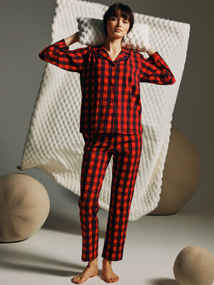 Классическая пижама в клетку с рукавом HAYS 62126