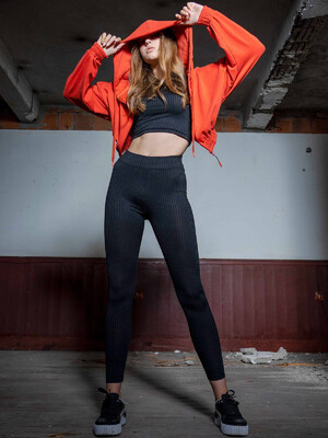 Купить Комплект для спорта LOUNGE 1020290000 топ легенсы и худи на молнии с капюшоном в Украина