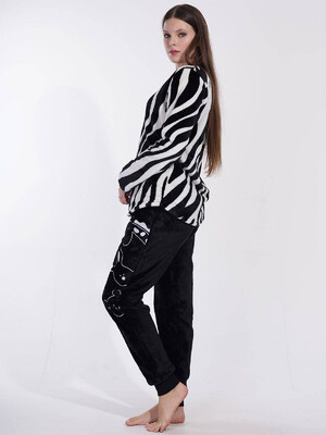 Купить Плюшевый домашний костюм с брюками VIENETTA 3030600419 в Украина в Lingerie.ua - Одяг для дому та відпочинку, Фото 3