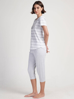 Купить Бавовняний комплект із футболки та капрі VIENETTA 3120320000 в Украина в Lingerie.ua - Одяг для дому та відпочинку, Фото 3