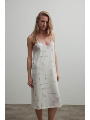 Купить Ночная сорочка с кружевом на тонких бретельках HAYS 40390 в Украина в Lingerie.ua - Одяг для дому та відпочинку, Фото 4