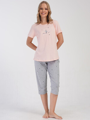 Купить Трикотажный костюм из футболки и капри VIENETTA 4081430495 в Украина в Lingerie.ua - Одяг для дому та відпочинку, Видео