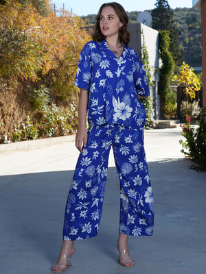 Купить Літній жіночий костюм із сорочки та штанів VIENETTA PLUS 4092691975 в Украина