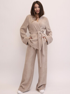 Теплый шерстяной костюм из кардигана и брюк LINGERIE 170819-О