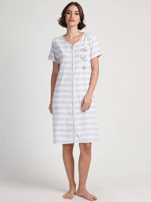 Купить Хлопковый халат на молнии с коротким рукавом VIENETTA 3120390000 в Украина в Lingerie.ua - Одяг для дому та відпочинку, Фото 2