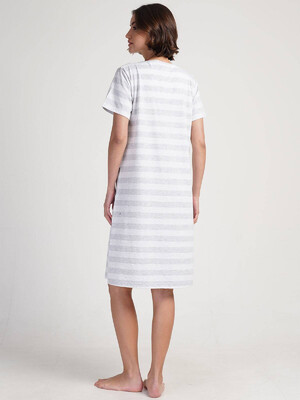 Купить Хлопковый халат на молнии с коротким рукавом VIENETTA 3120390000 в Украина в Lingerie.ua - Одяг для дому та відпочинку, Фото 5