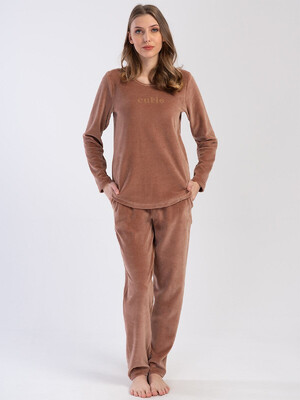 Велюровый женский костюм VIENETTA 4030930000