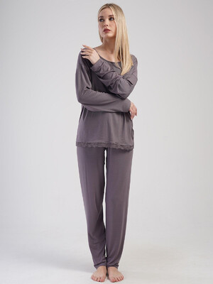 Купить Жіноча піжама великого розміру з віскози з мереживом VIENETTA 4053400000 в Украина в Lingerie.ua - Одяг для дому та відпочинку, Фото 2