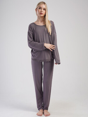 Купить Жіноча піжама великого розміру з віскози з мереживом VIENETTA 4053400000 в Украина в Lingerie.ua - Одяг для дому та відпочинку, Фото 3