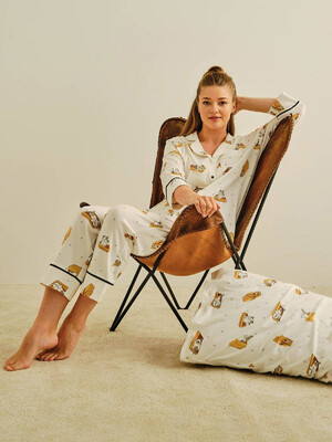 Купить Хлопковая пижама с рубашкой на пуговицах и капри HAYS 27426 в Украина в Lingerie.ua - Одяг для дому та відпочинку, Фото 3