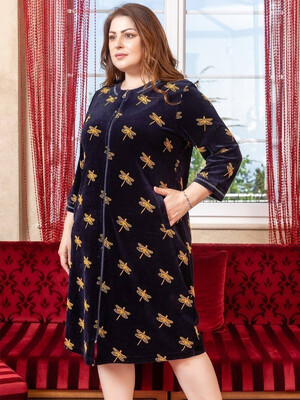 Купить Велюровий халат великого розміру на блискавці COCOON O22-1380 в Украина в Lingerie.ua - Одяг для дому та відпочинку, Фото 3