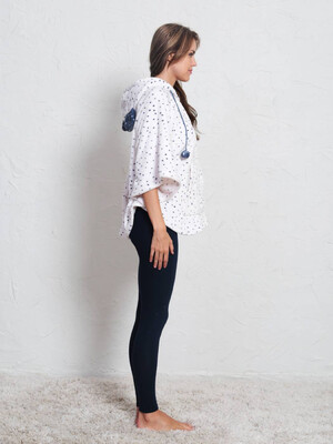 Купить Теплое пончо с капюшоном VIENETTA 1602053443 в Украина в Lingerie.ua - Одяг для дому та відпочинку, Фото 5