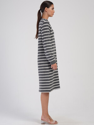 Купить Сукня прямого крою з довгим рукавом VIENETTA 4050580000 в Украина в Lingerie.ua - Одяг для дому та відпочинку, Фото 4