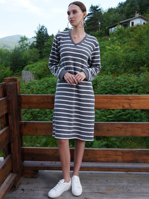 Купить Сукня прямого крою з довгим рукавом VIENETTA 4050580000 в Украина в Lingerie.ua - Одяг для дому та відпочинку, Фото 8