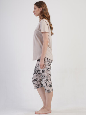 Купить Хлопковый комплект женский большого размера из футболки и капри VIENETTA 4083124474 в Украина в Lingerie.ua - Одяг для дому та відпочинку, Фото 3