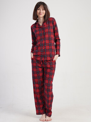 Купить Хлопковая женская классическая пижама в клетку VIENETTA 5010353029 в Украина в Lingerie.ua - Одяг для дому та відпочинку, Фото 4