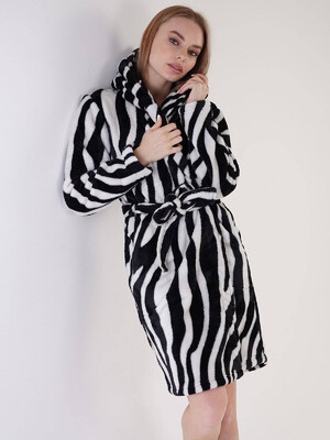 Купить Плюшевый теплый халат с принтом зебра VIENETTA 3030610419 в Украина в Lingerie.ua - Одяг для дому та відпочинку, Фото 2