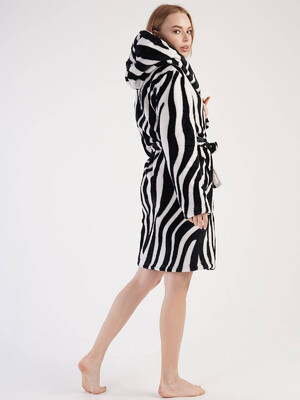 Купить Плюшевый теплый халат с принтом зебра VIENETTA 3030610419 в Украина в Lingerie.ua - Одяг для дому та відпочинку, Фото 3