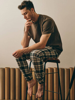 Купить Хлопковая пижама с брюками в клетку HAYS 27507 в Украина в Lingerie.ua - Одяг для дому та відпочинку, Фото 2