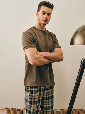 Купить Хлопковая пижама с брюками в клетку HAYS 27507 в Украина в Lingerie.ua - Одяг для дому та відпочинку, Фото 15