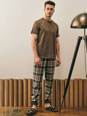 Купить Хлопковая пижама с брюками в клетку HAYS 27507 в Украина в Lingerie.ua - Одяг для дому та відпочинку, Фото 3