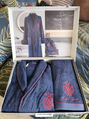 Купить Комплект из халата, полотенец и тапочек 4 в 1 MAISON D'OR Royal Crown в Украина