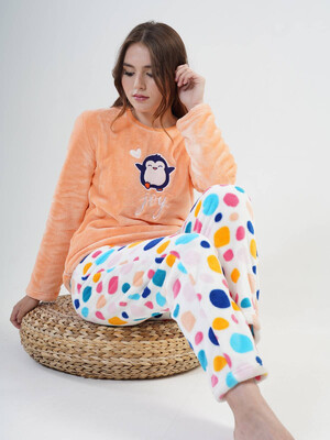 Купить Теплый домашний костюм женский VIENETTA 2021098757 в Украина в Lingerie.ua - Одяг для дому та відпочинку, Фото 2