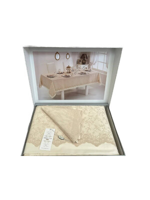 Купить Скатерть с гипюровым полотном и салфетками MAISON D`OR Plain&Lace  в Украина в Lingerie.ua - Одяг для дому та відпочинку, Фото 2