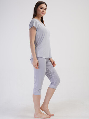 Купить Піжама з віскози з футболки та капрі VIENETTA 4093061820 в Украина в Lingerie.ua - Одяг для дому та відпочинку, Фото 7
